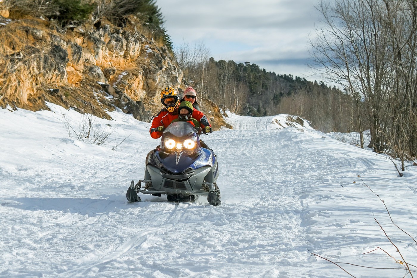 Alegerea snowmobilului pentru familie: Ski-Doo sau Lynx?