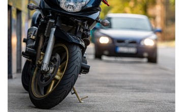 Cum să-ți parchezi corect motocicleta: 7 greșeli pe care să le eviți
