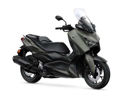 Yamaha XMAX 300...