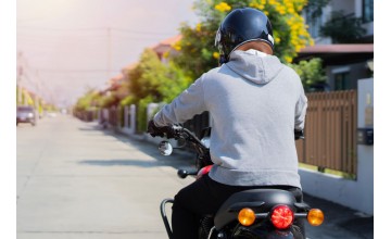 Top 10 scutere urbane pentru naveta zilnică (consum mic + confort maxim)