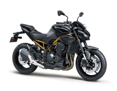 Kawasaki Z900...