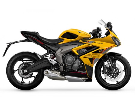 Triumph Daytona 660...