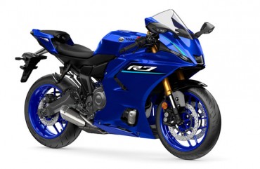 Yamaha R7