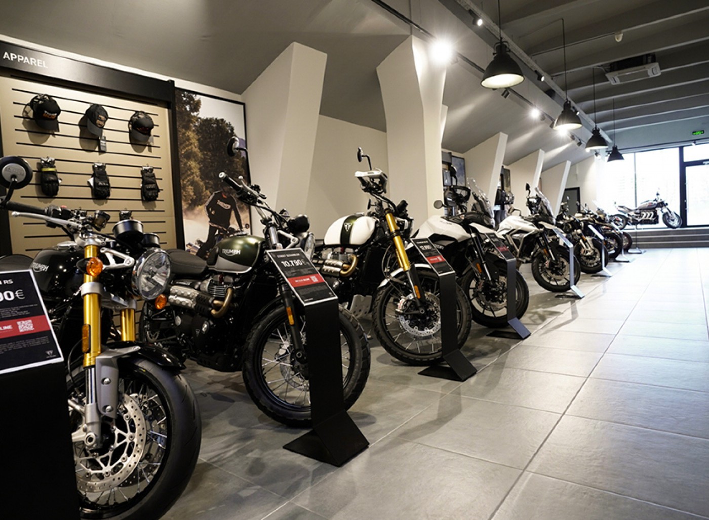 S-a deschis prima reprezentanță a motocicletelor Triumph în România odată cu inaugurarea showroom-ului de la București