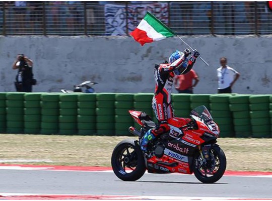 WSBK 2017 San Marino – Melandri aduce victoria cu numarul 100 pentru italieni