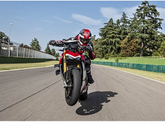 Ducati Streetfighter V4 – live streaming astăzi cu detaliile noului hypernaked