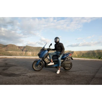 Scuter vs. motocicletă: diferențe și asemănări