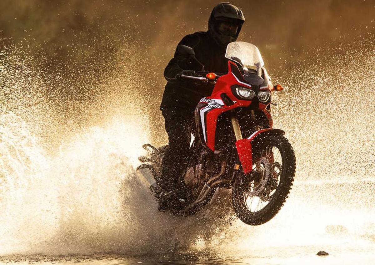 rider pe Honda CRF 1000 l Africa Twin