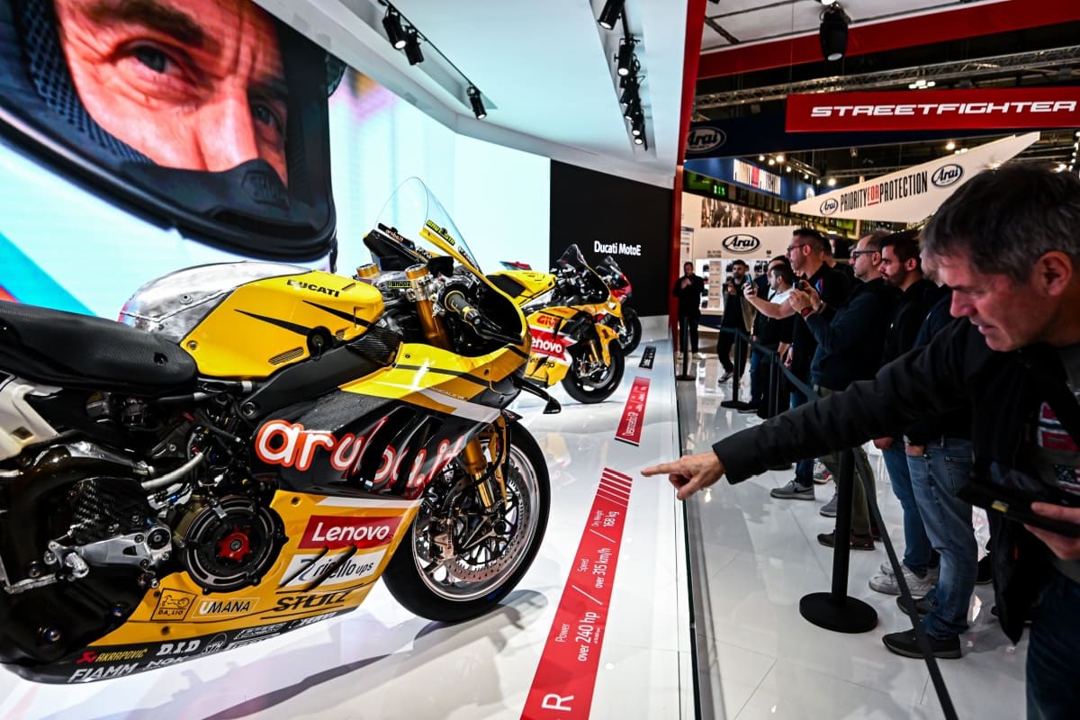 prezentare motociclete EICMA Milan