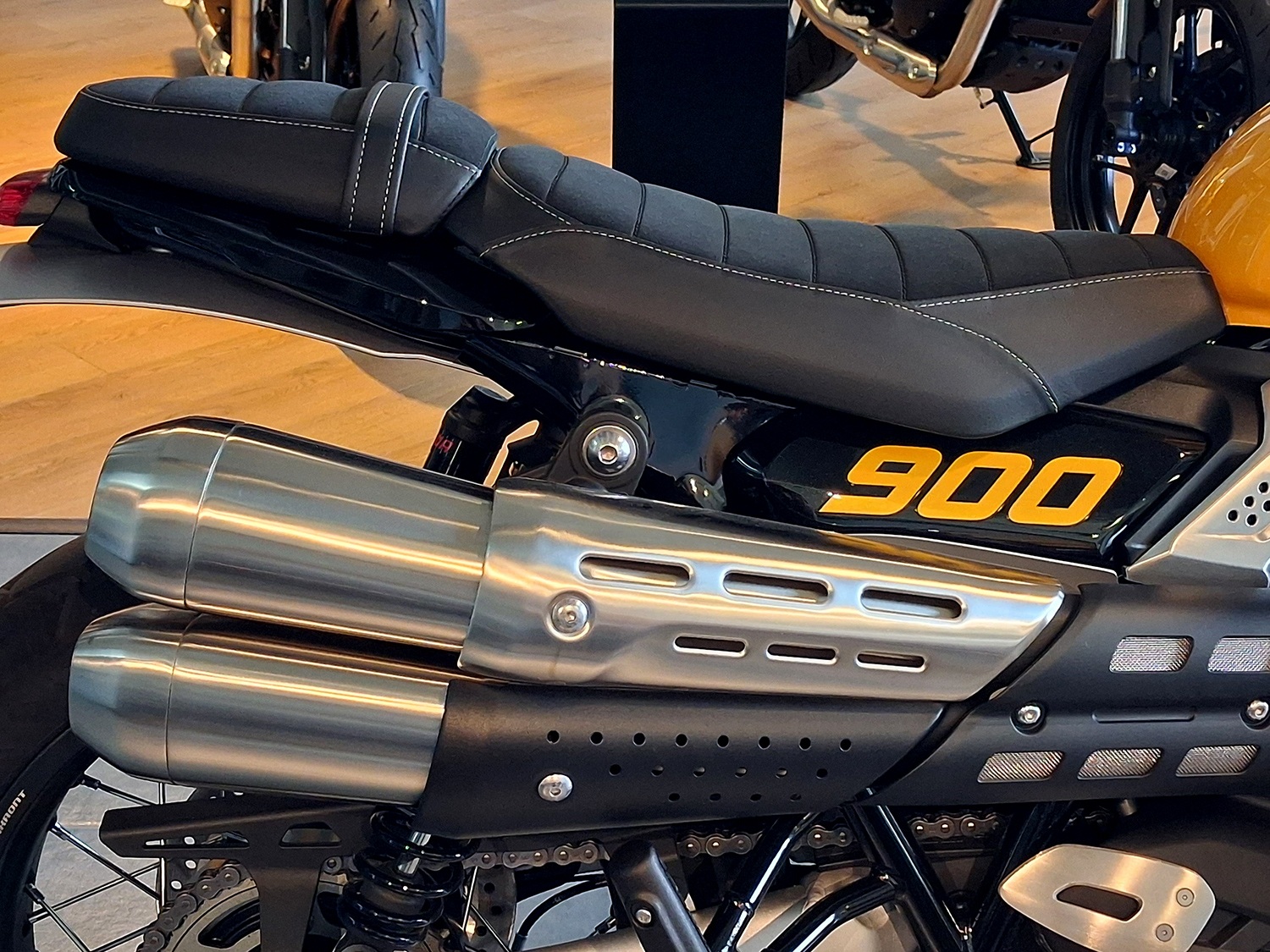 Motocicleta Triumph Scrambler 900 second 2026