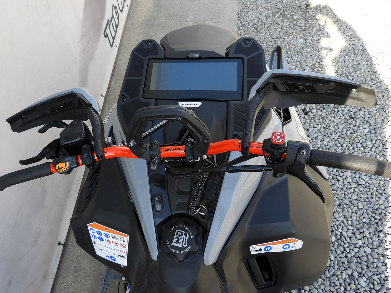 Ski-Doo Summit X Expert 850 E-TEC SHOT 154 Touchscreen 2026 Second