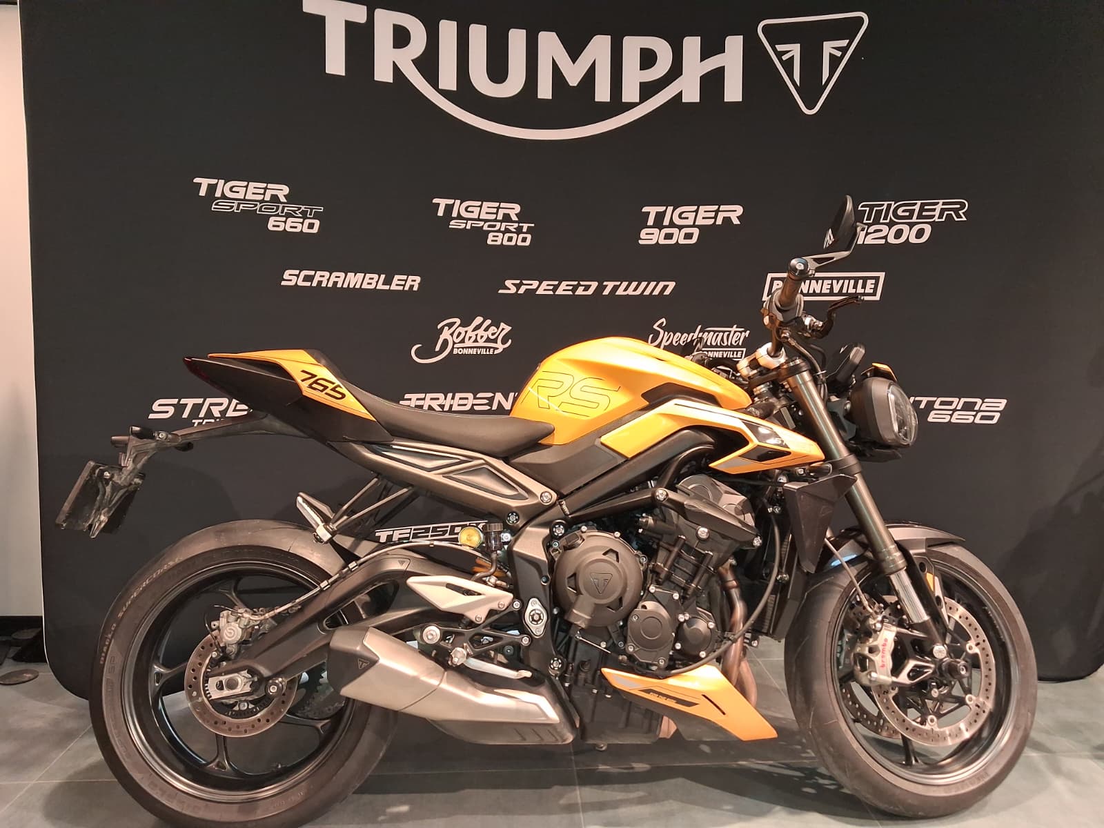 Motocicleta Triumph Street Triple 765 RS Second