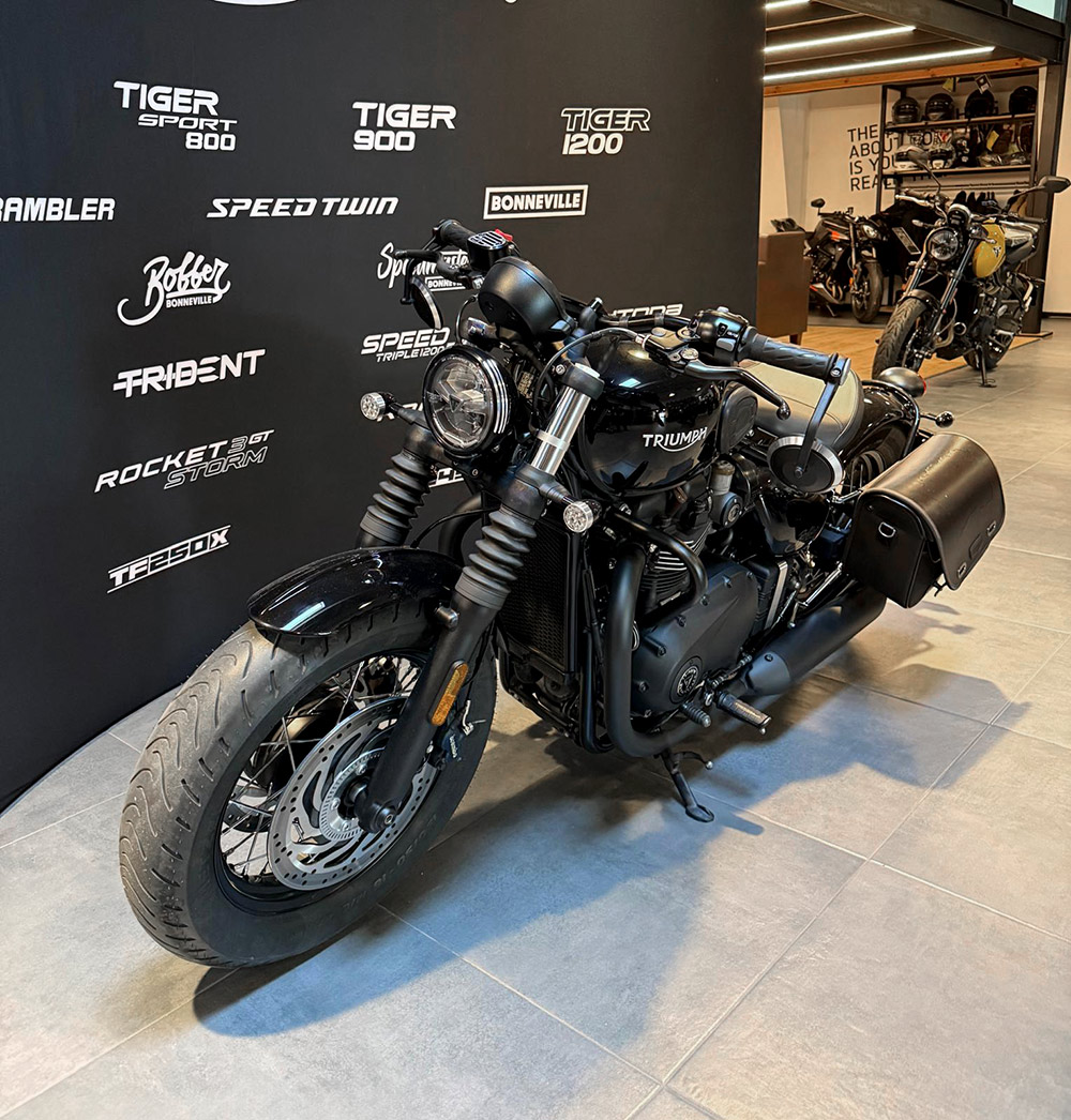 Motocicleta Triumph Bonneville Bobber Second 2025